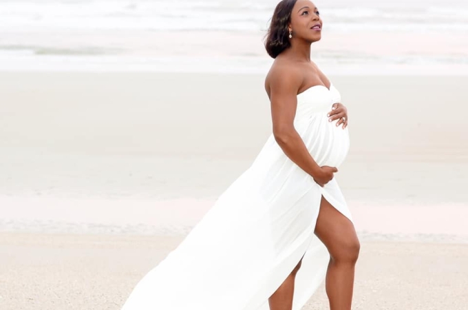 Veronica Campbell-Brown posted this photo on her social media page to announce that she's pregnant (Photo Credit: facebook.com/VCBofficial)