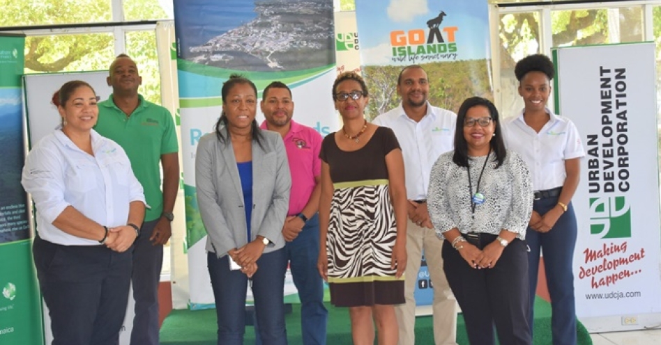 Back row: Damion Whyte, Environmental Officer, UDC; Dr Sean Townsend, Manager, Natural Resource Management & Environment Planning; Kevin Douglas, Project Manager, Jamaica Red Cross- Resilient Islands by Design Project; Kimmoy Tulloch, Field Officer Jamaica Red Cross- Resilient Islands by Design Project. Front Row: Dr Natainia Lummen, Climate Change Adaptation Specialist, Resilient Islands by Design Project; Loy Malcolm, Deputy General Manager, Planning Development and Project Management, UDC; Donna Blake, Jamaica Programme Director, TNC; Sara Simpson, Director, Natural Resource Management & Environment Planning, UDC.